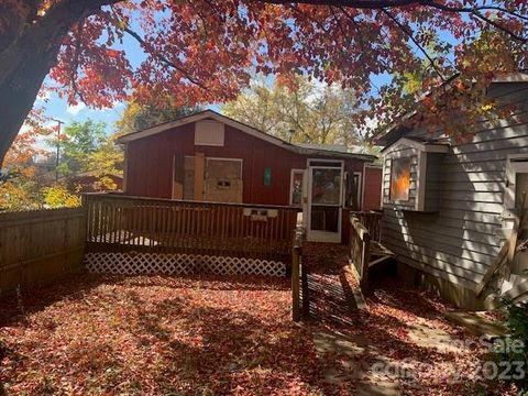1 W SUMMIT Avenue Asheville NC 28803