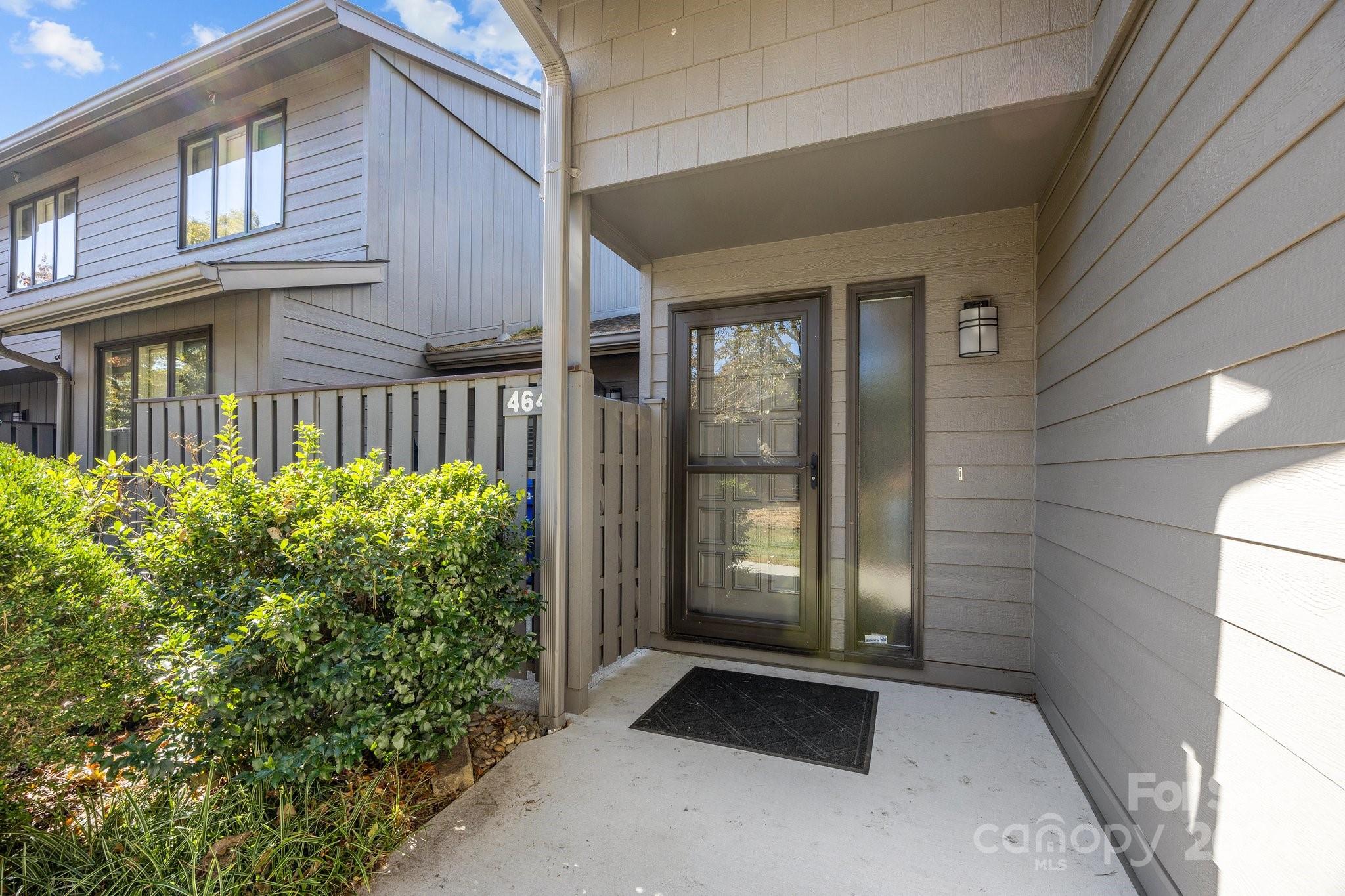464 Crowfields Drive