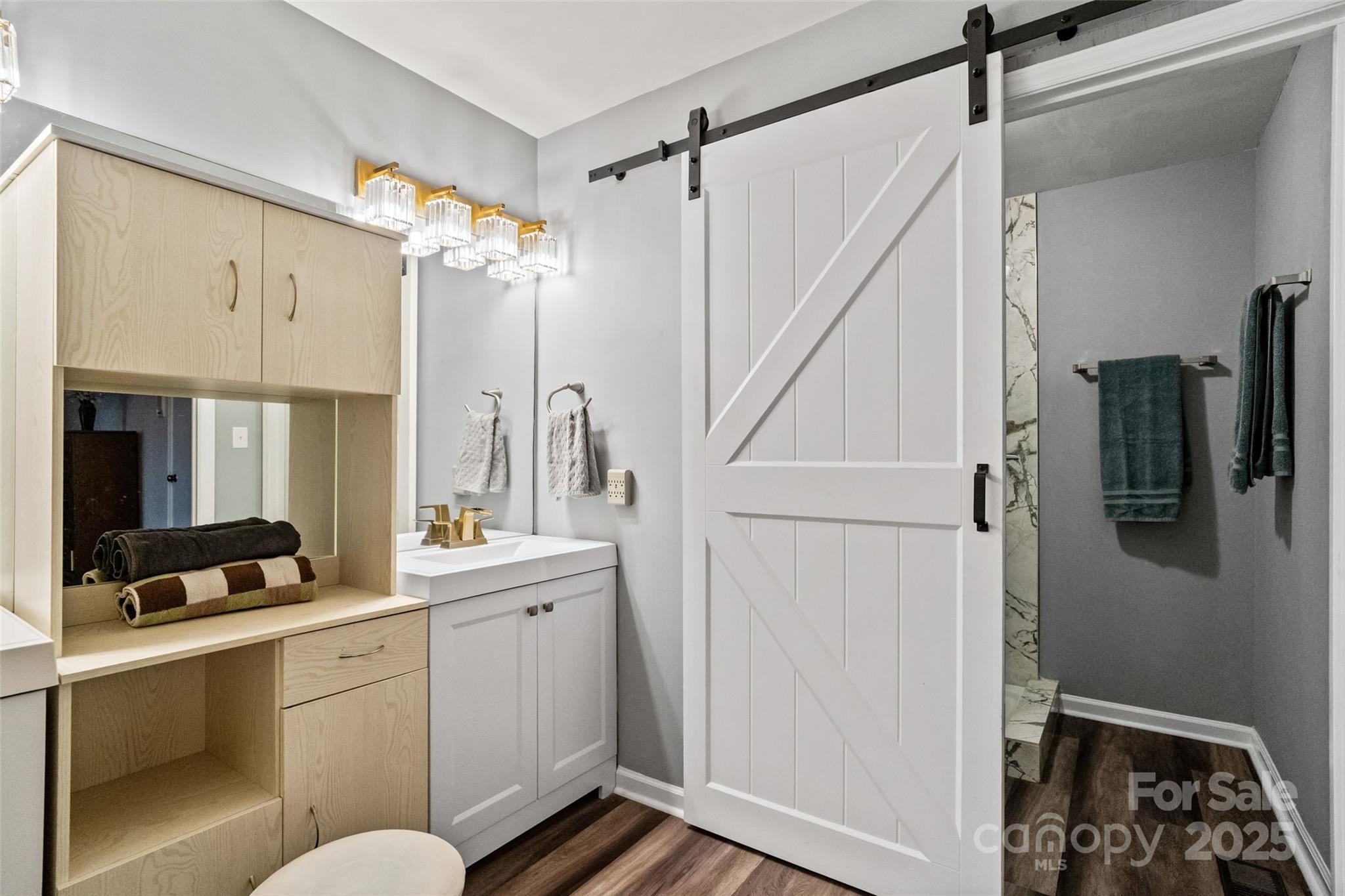 Tega Cay - Residential