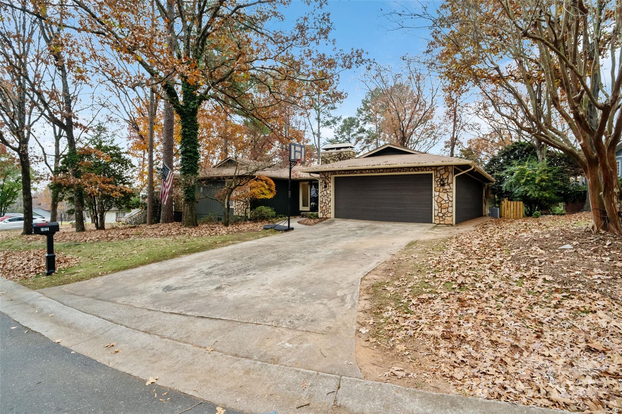 Tega Cay - Residential