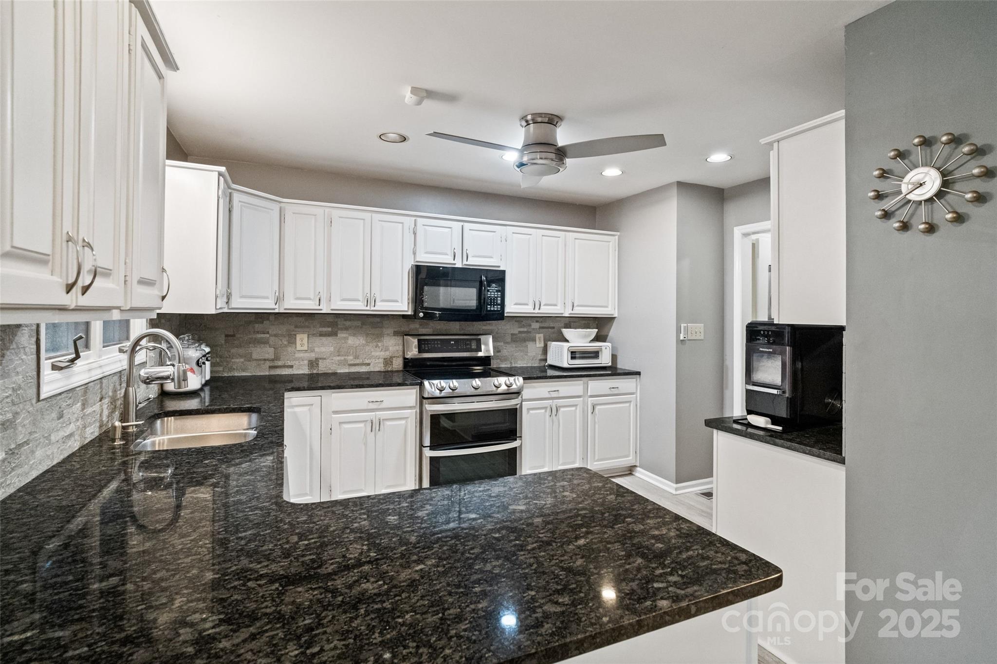 Tega Cay - Residential