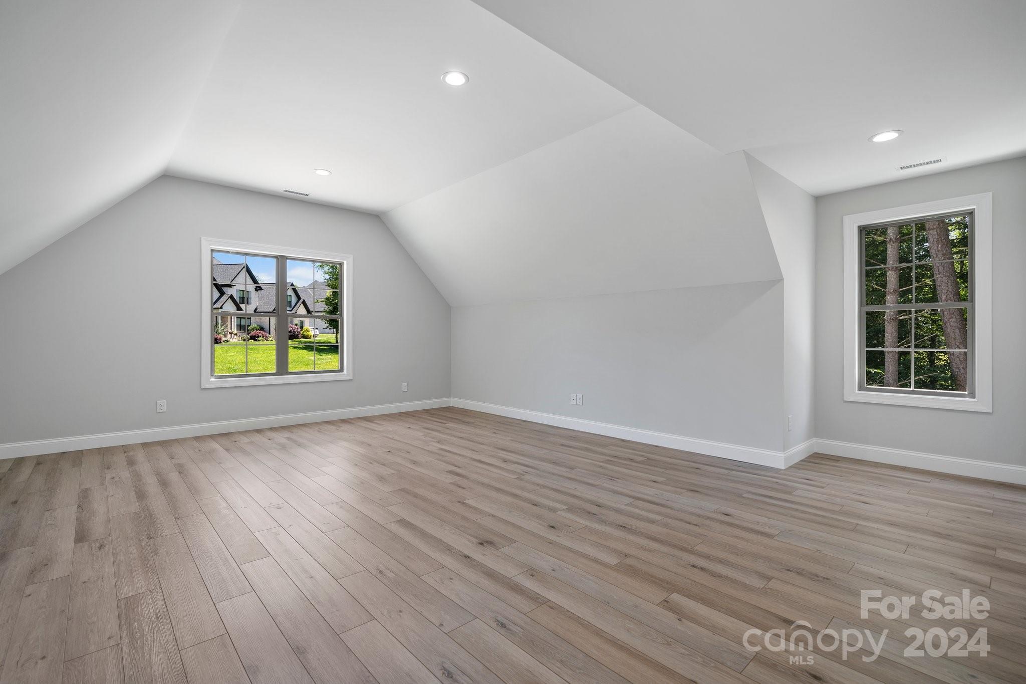 Moores Ferry - Residential