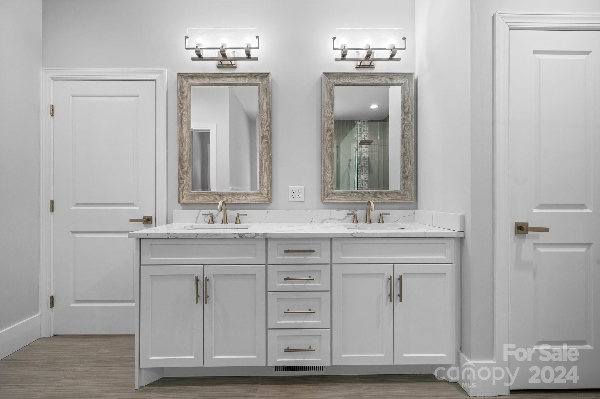 Moores Ferry - Residential