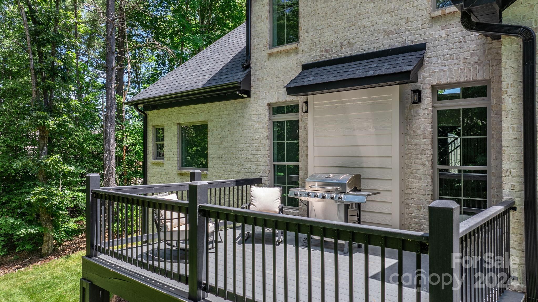 Moores Ferry - Residential