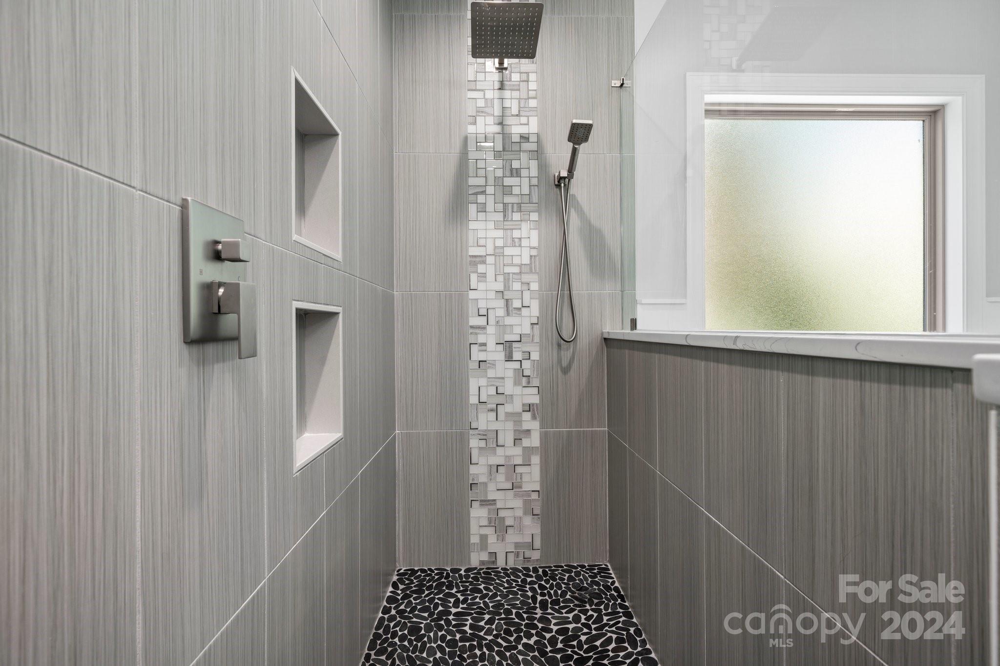 Moores Ferry - Residential