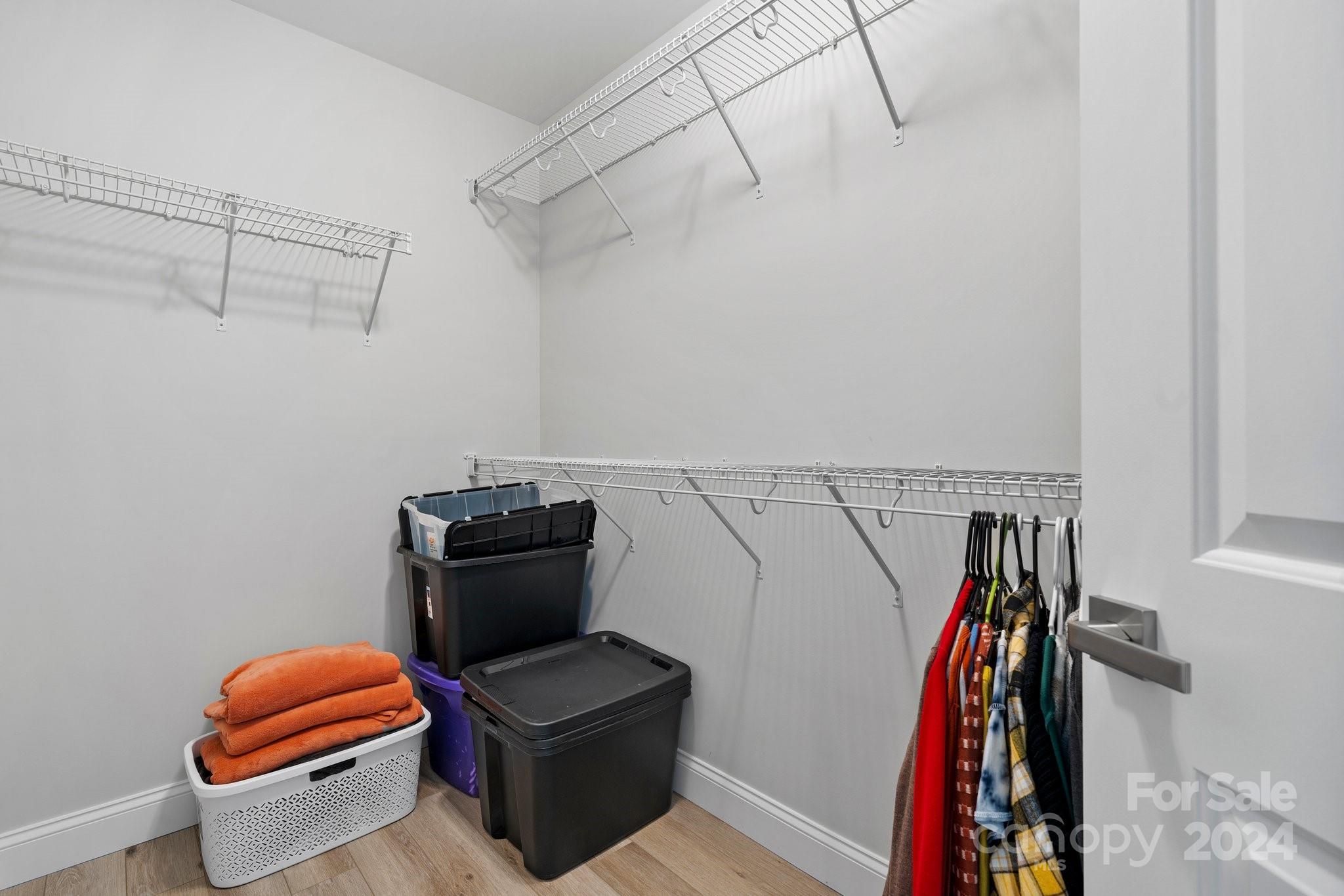 Moores Ferry - Residential