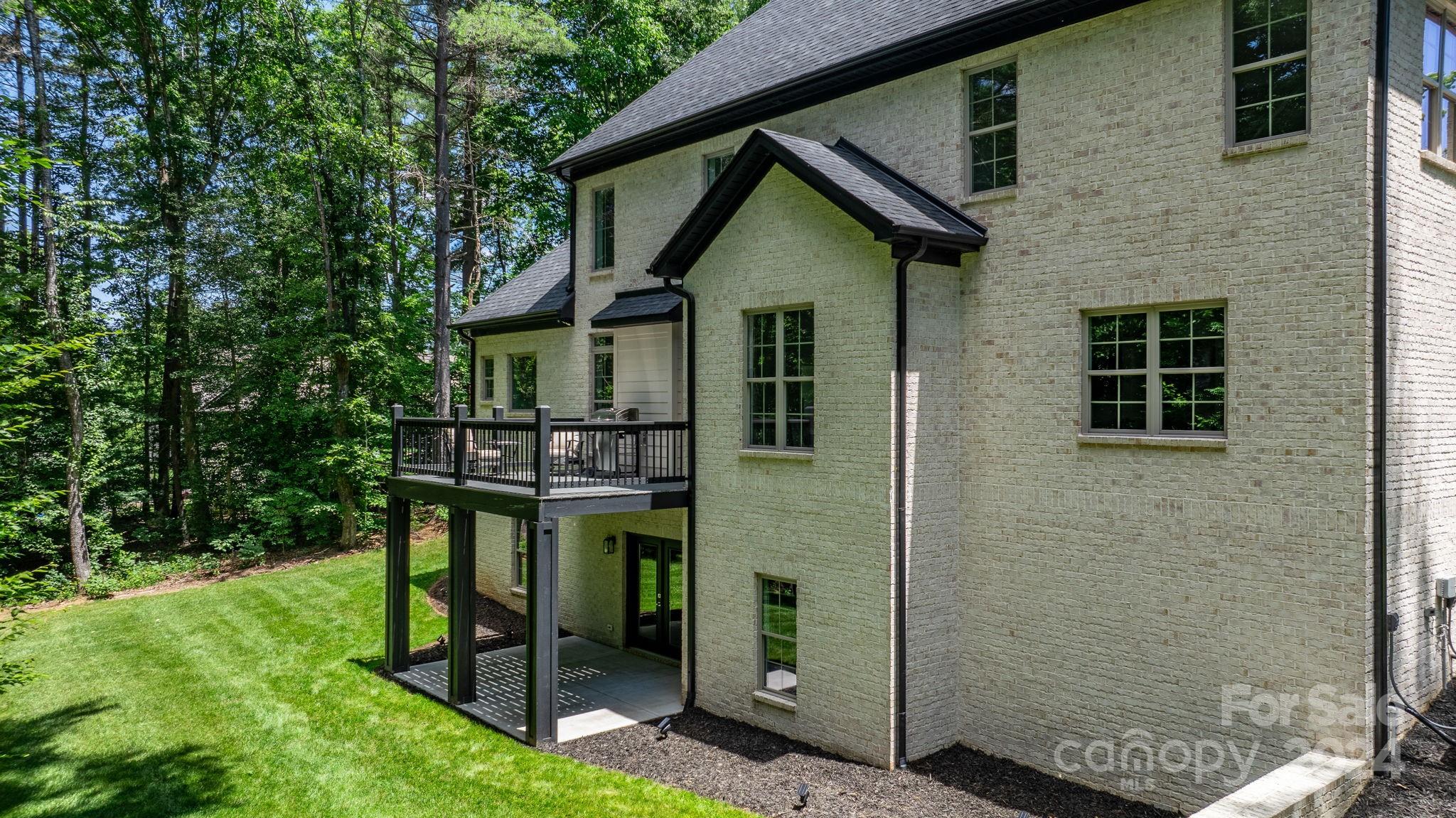 Moores Ferry - Residential