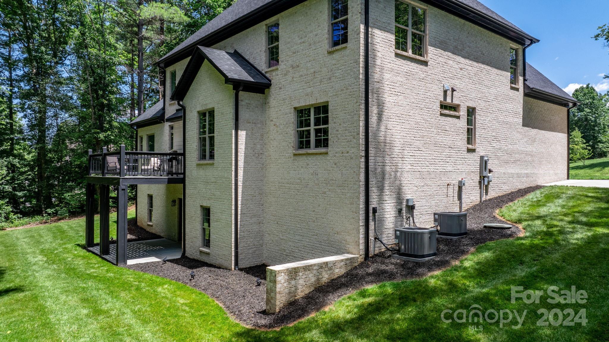 Moores Ferry - Residential