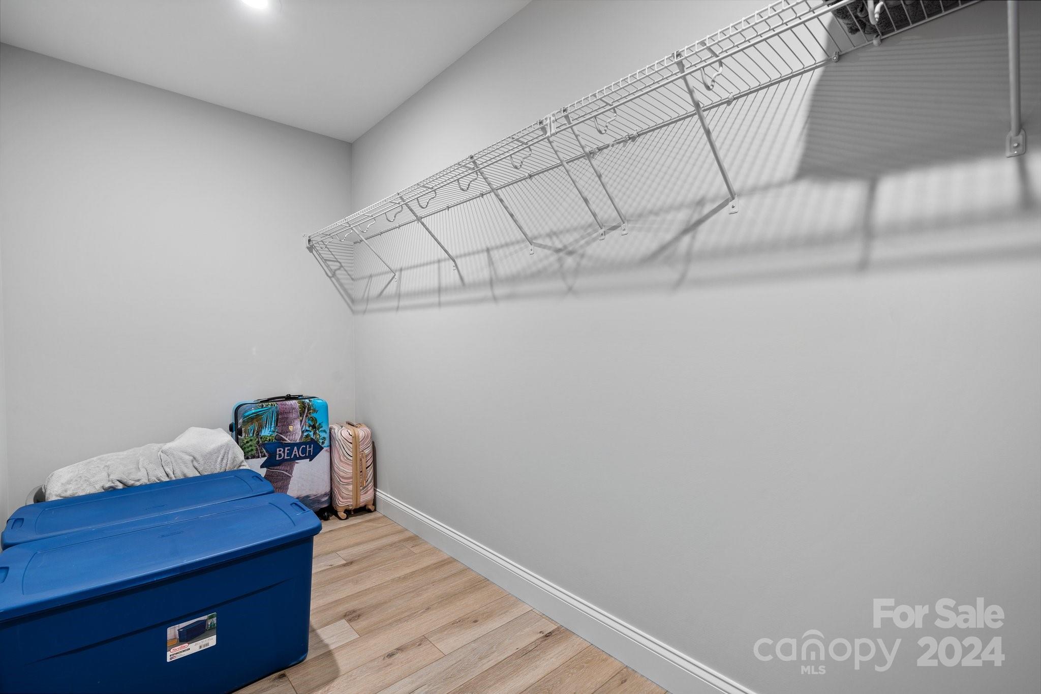 Moores Ferry - Residential