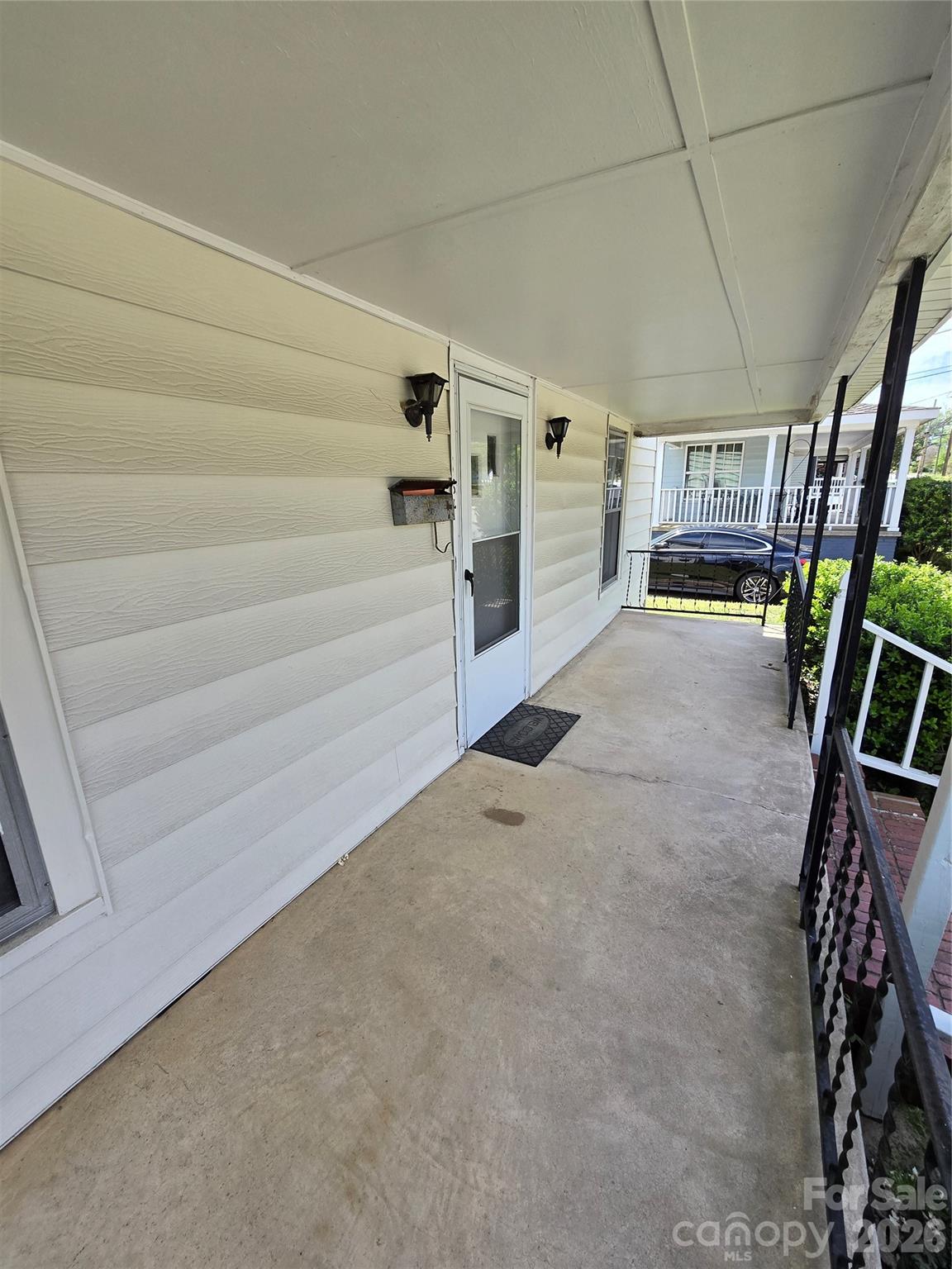 184 Cabarrus Avenue E