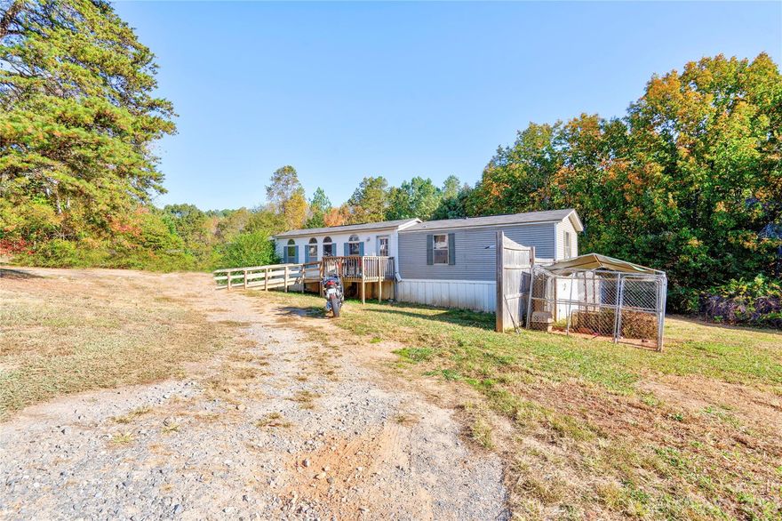 Investor's Special!
 Just minutes from Catawba Two Kings Casino in Kings Mountain, this investment opportunity offers a variety of possibilities. It features a split floor plan that has a master bedroom with double closet space and a stand up shower in the master bathroom on one end of the home. On the other end, you will find a flex/office space, as well as a second bedroom and full bath. The kitchen and living area offers an open floor plan that includes a kitchen island with sink. With some updates and TLC, this will be the perfect investment opportunity.