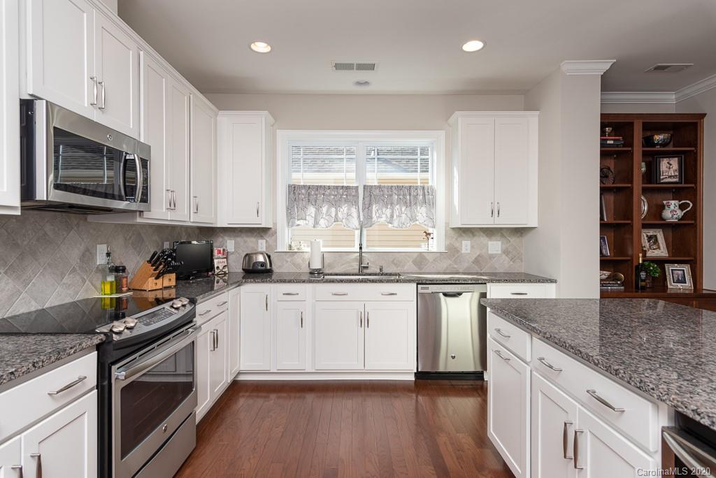 Baileys Glen - Residential