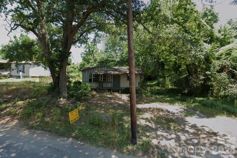 Photo of 21 Poplar Street, Great Falls, SC 29055 (MLS # 4434833)