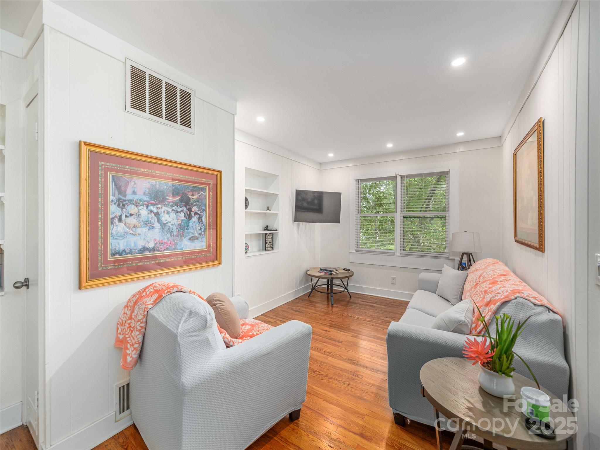 1150 W Blue Ridge Road 103