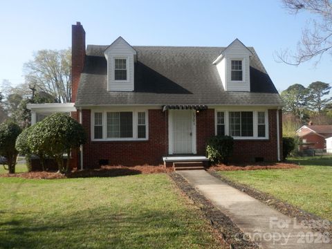 Photo of 1701 Washington Avenue, Charlotte, NC 28216 (MLS # 4350451)