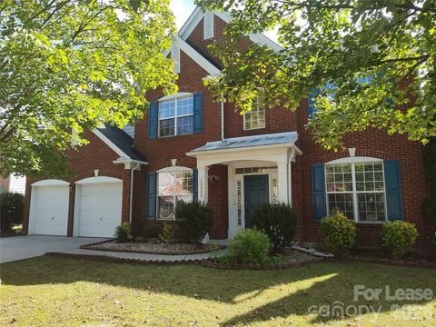 Photo of 10804 Fountaingrove Drive, Charlotte, NC 28262 (MLS # 4376288)