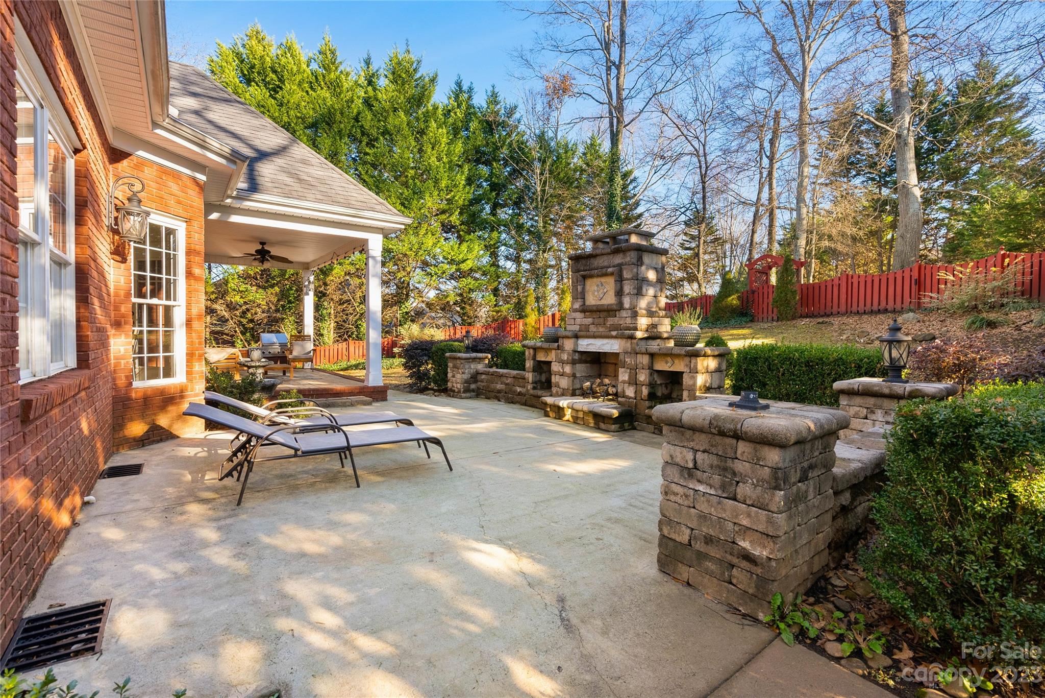 River Birch Estates - Residential