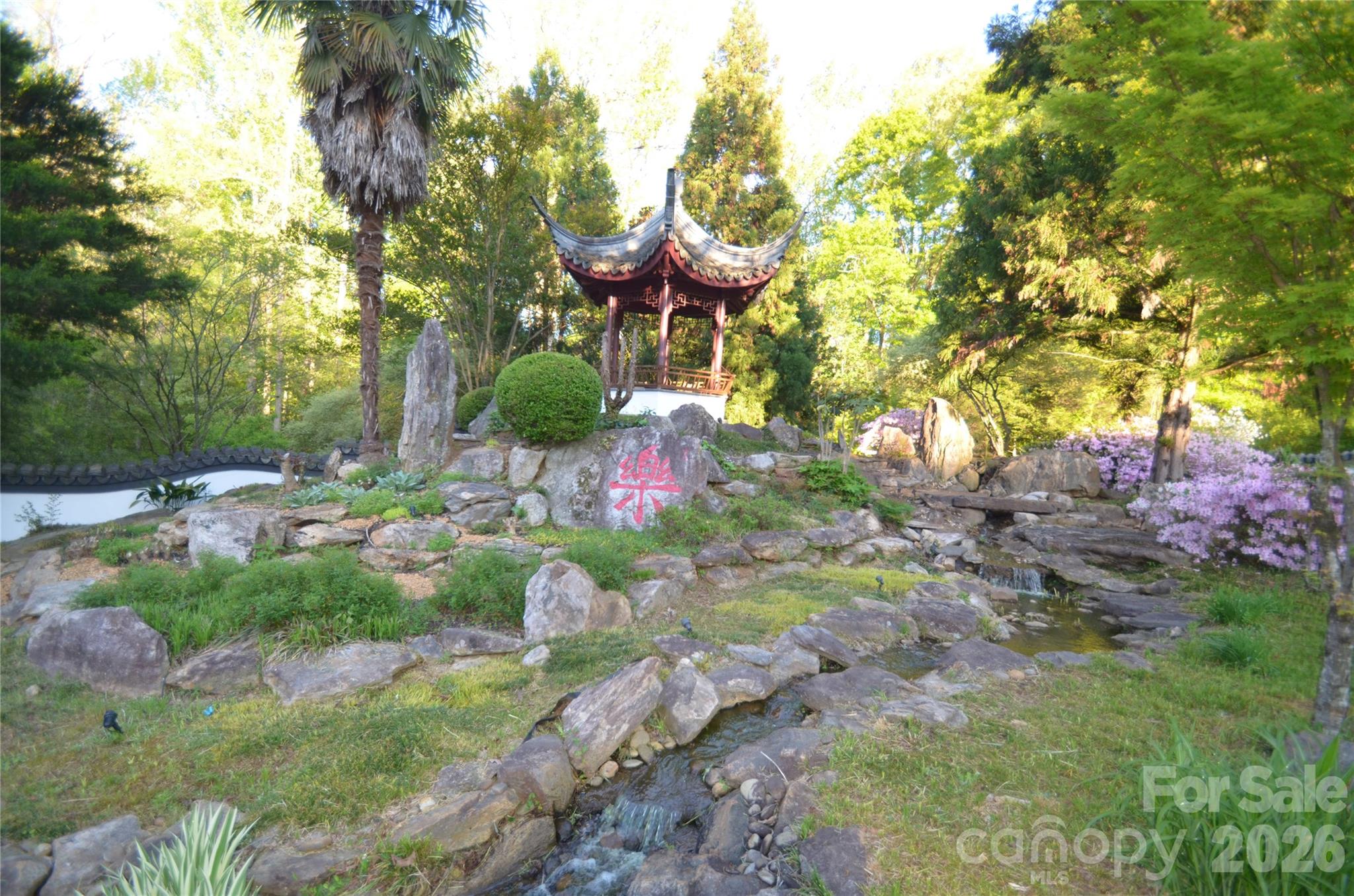 380 Montagu Drive