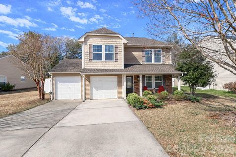 1123 Valley Street Statesville NC 28677