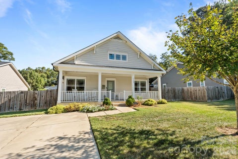 Photo of 5309 Tarrywood Lane, Charlotte, NC 28205 (MLS # 4431444)