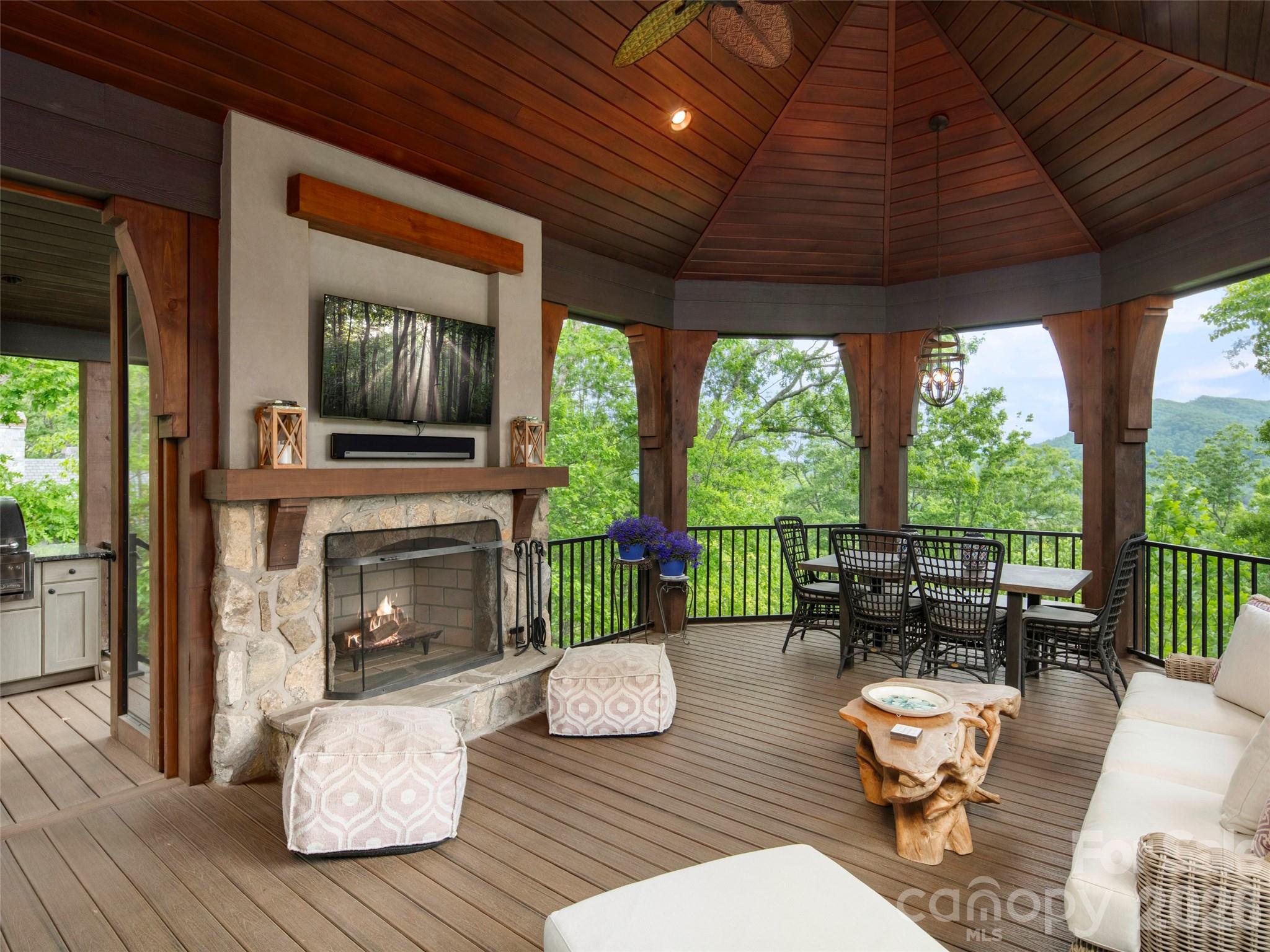 The Cliffs at Walnut Cove - Residential
