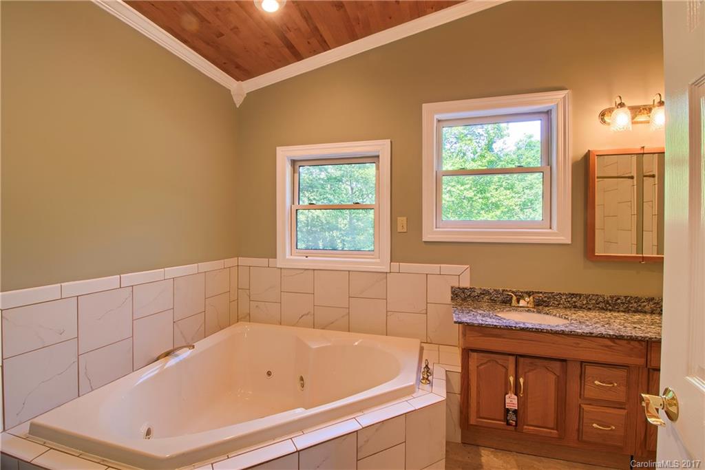 Haywood Knolls - Residential