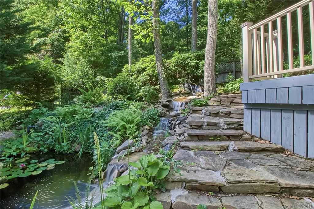 Haywood Knolls - Residential