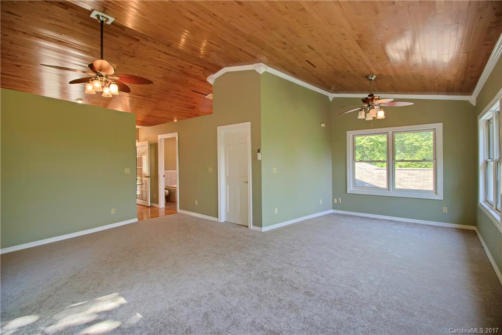 Haywood Knolls - Residential