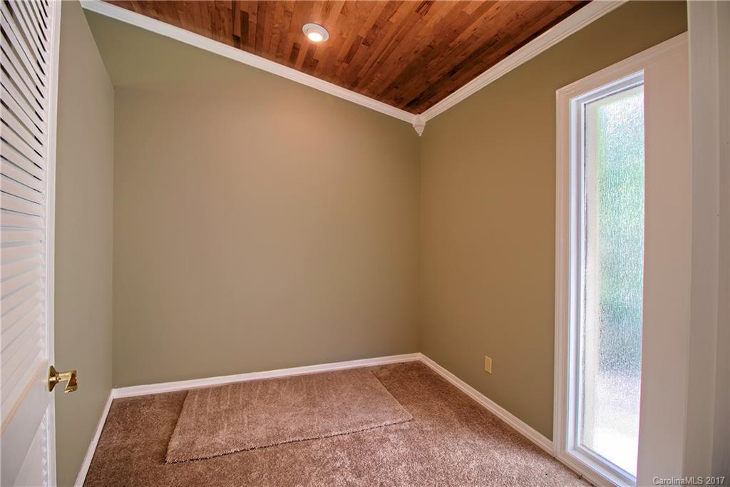 Haywood Knolls - Residential