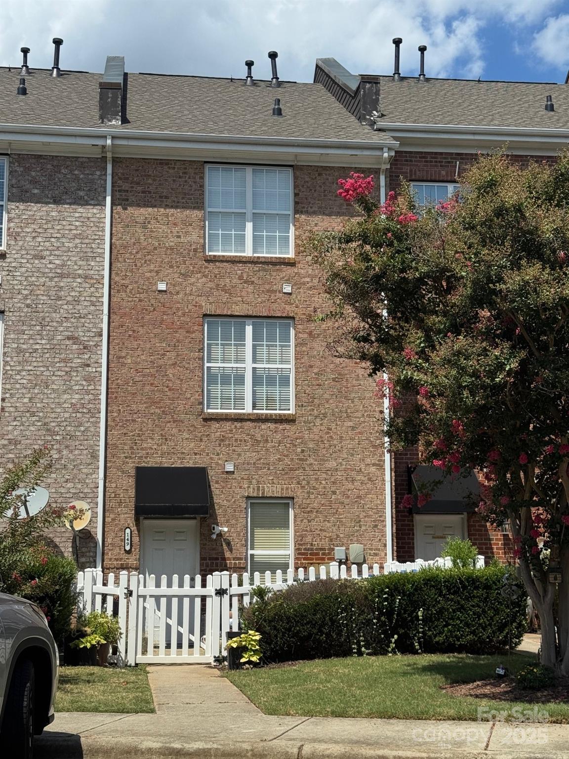 149 Market place Avenue