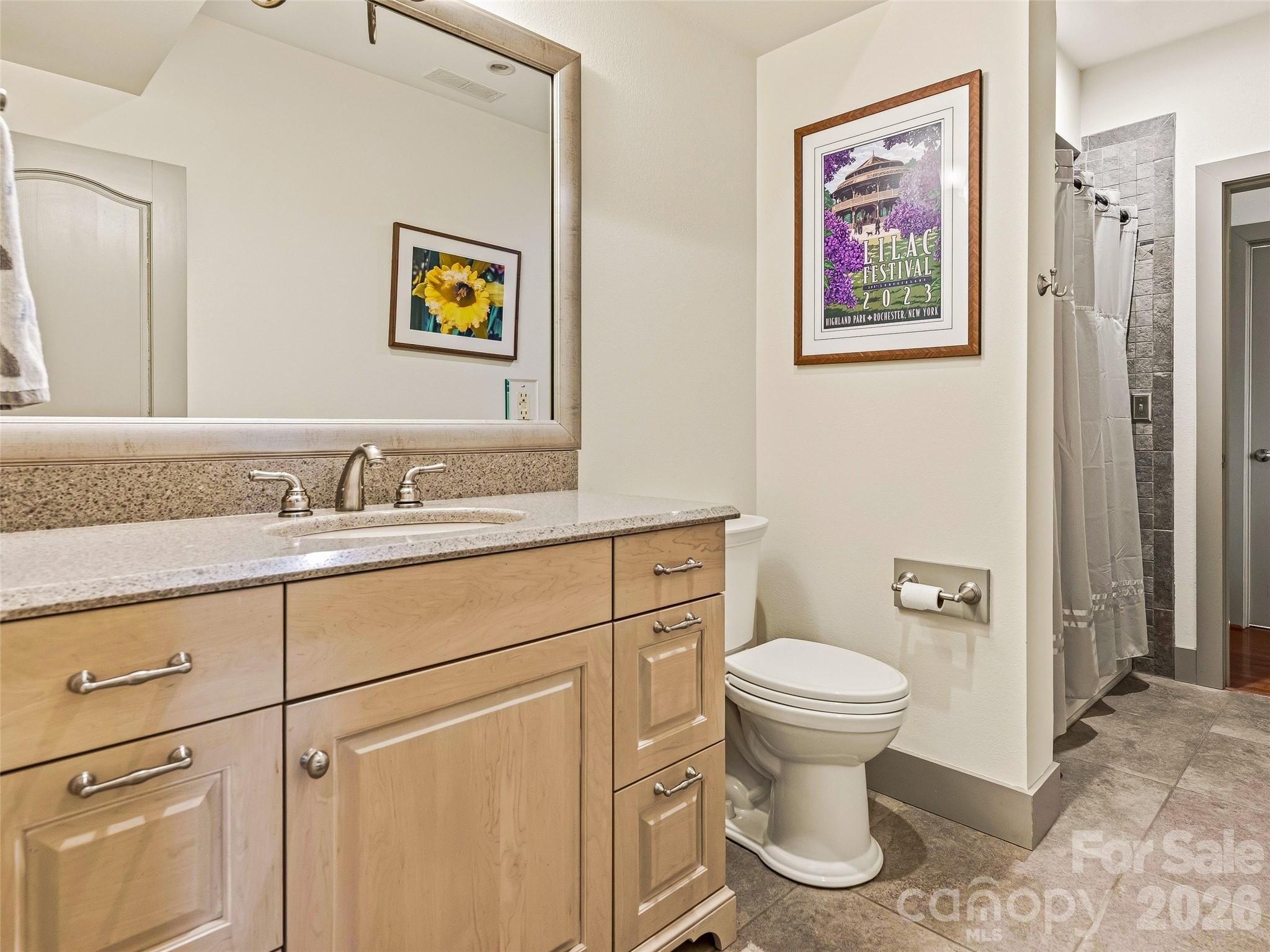 Cirrus Condominiums - Residential