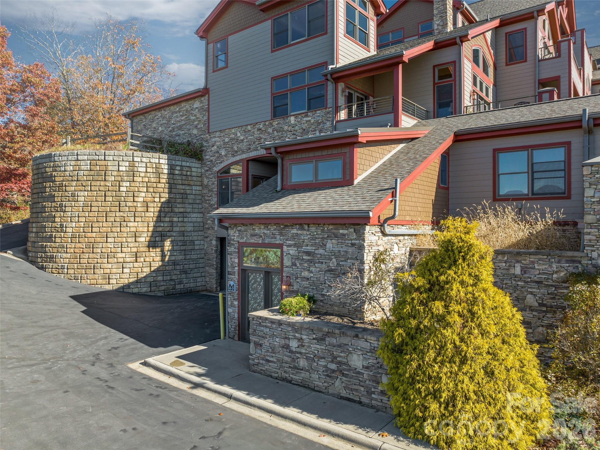 Cirrus Condominiums - Residential