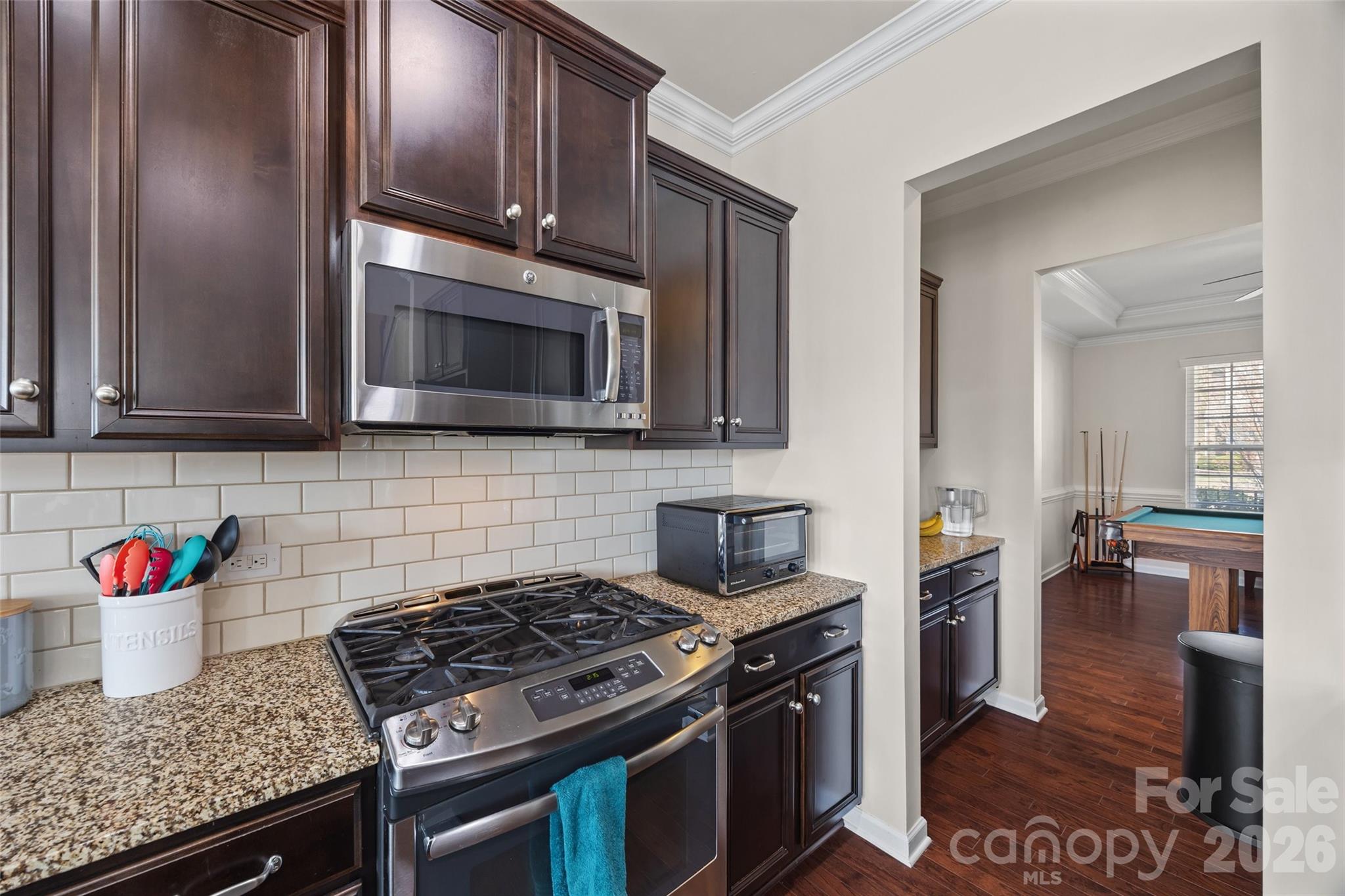 Hawks Creek - Residential