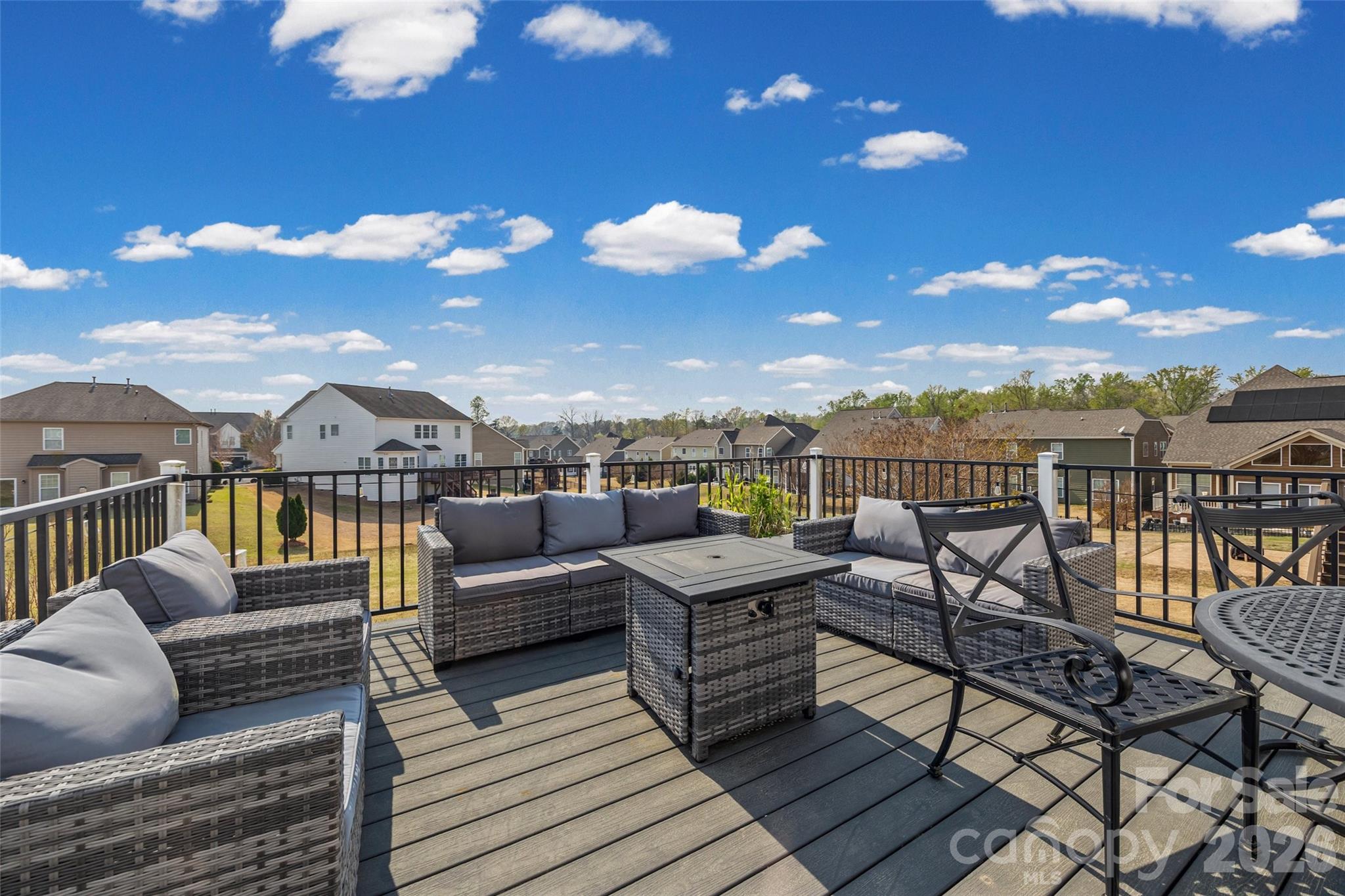 Hawks Creek - Residential