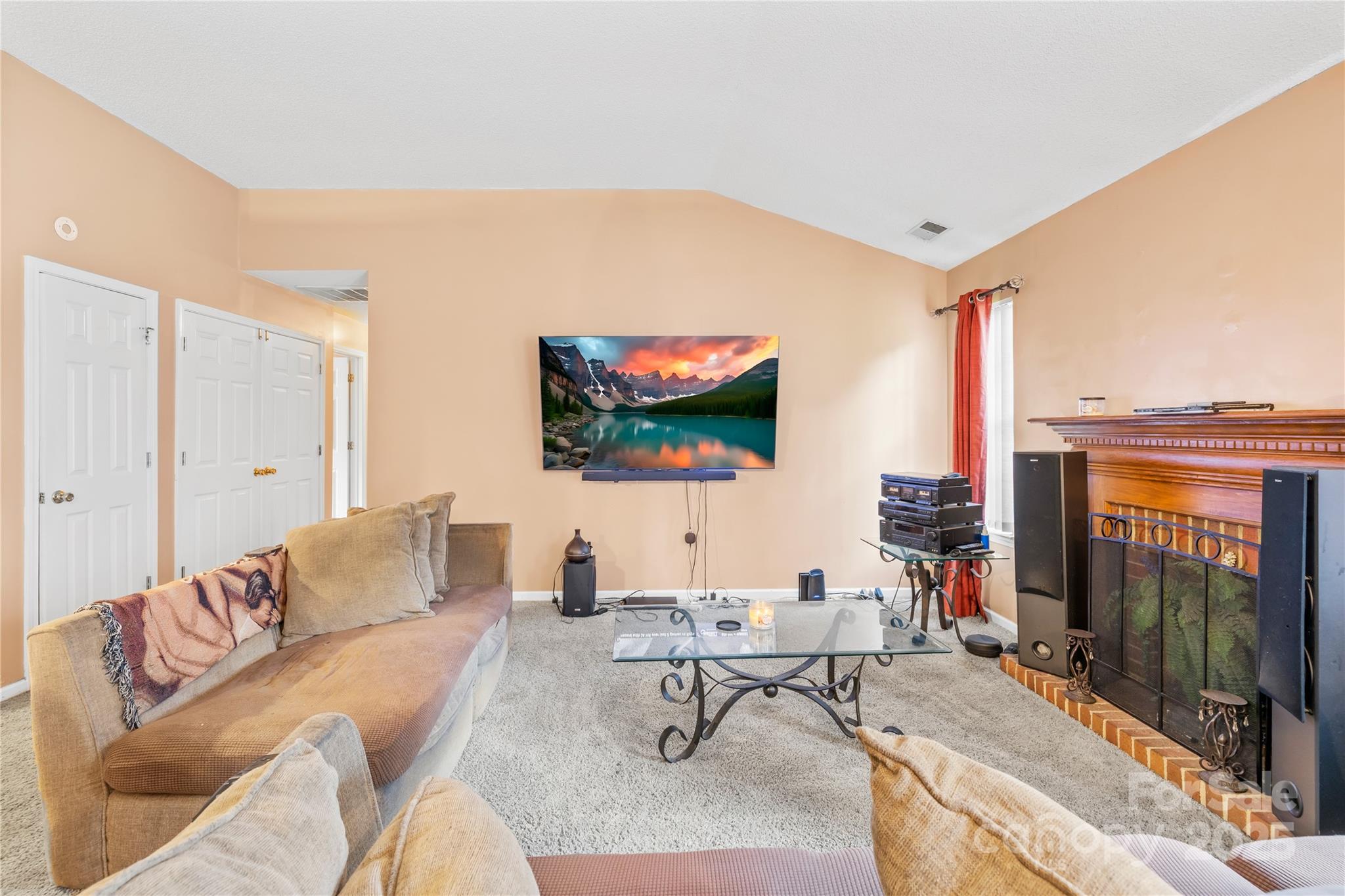 1232 Gretna Green Drive