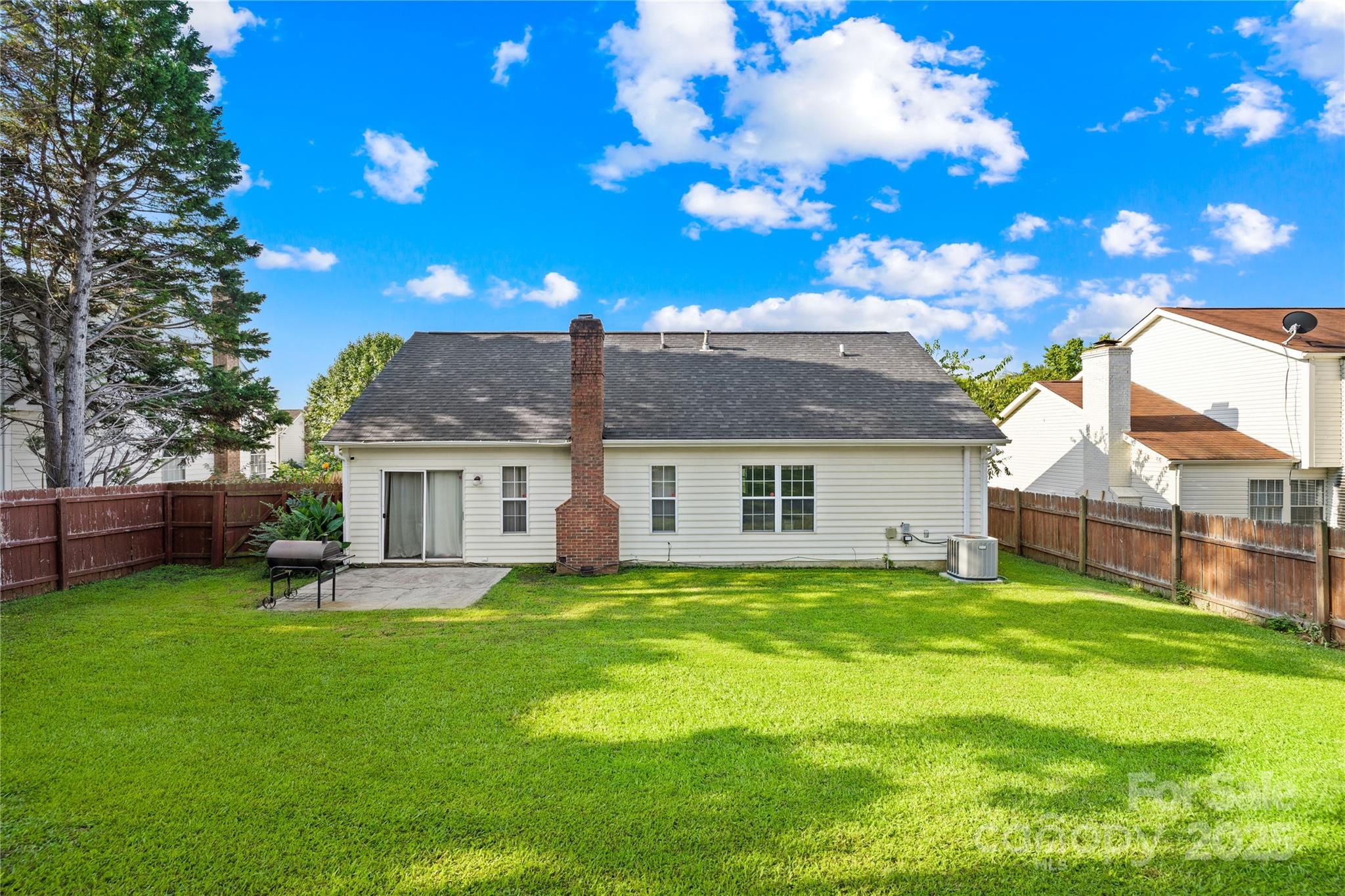 Charlotte, North Carolina 28217, United States, 3 Bedrooms Bedrooms, ,2 BathroomsBathrooms,Residential,Active,197057