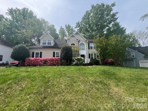 Photo of 8610 Forest Shadow Circle, Cornelius, NC 28031 (MLS # 4401758)