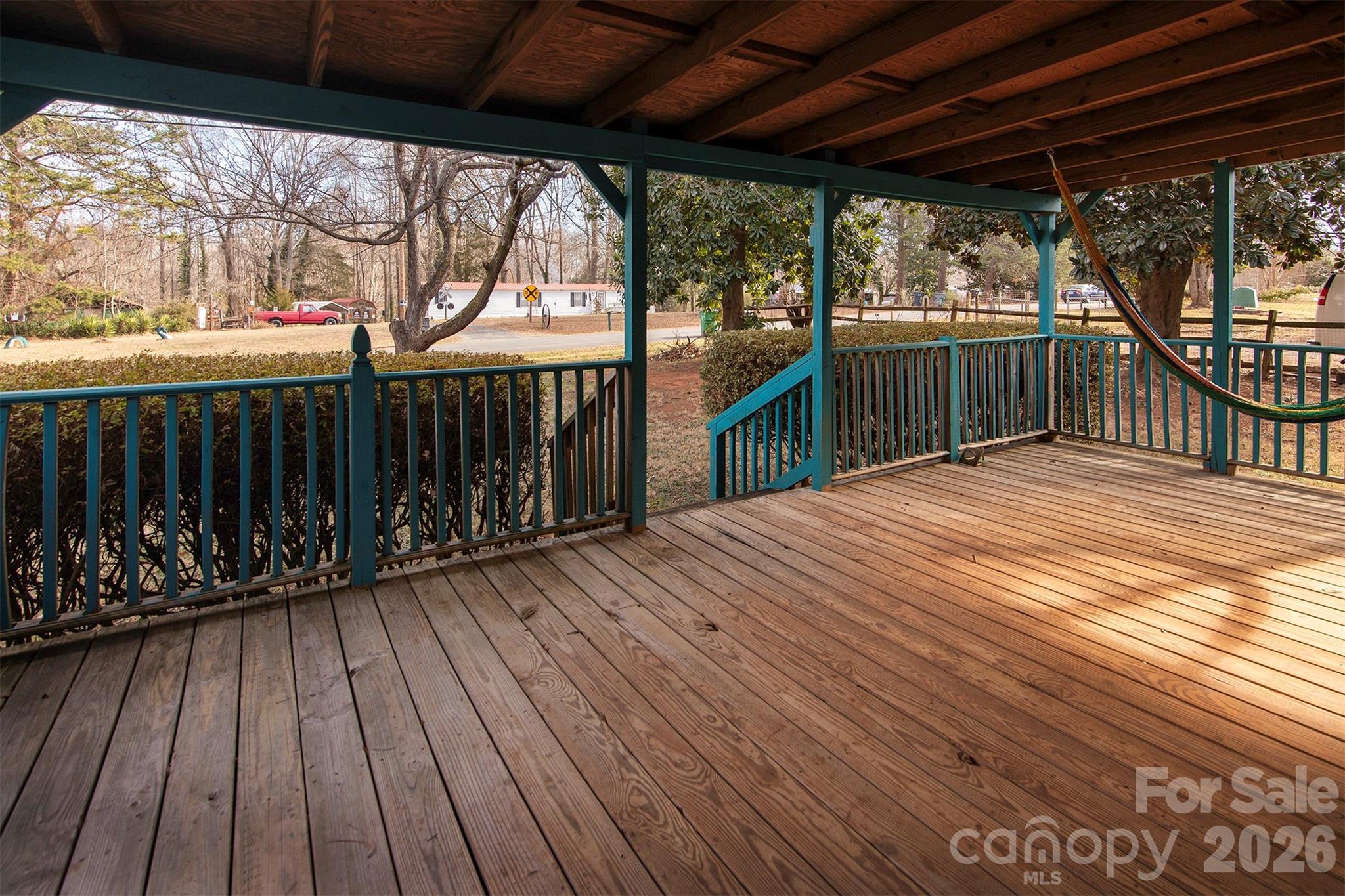 5727 Thompson Road