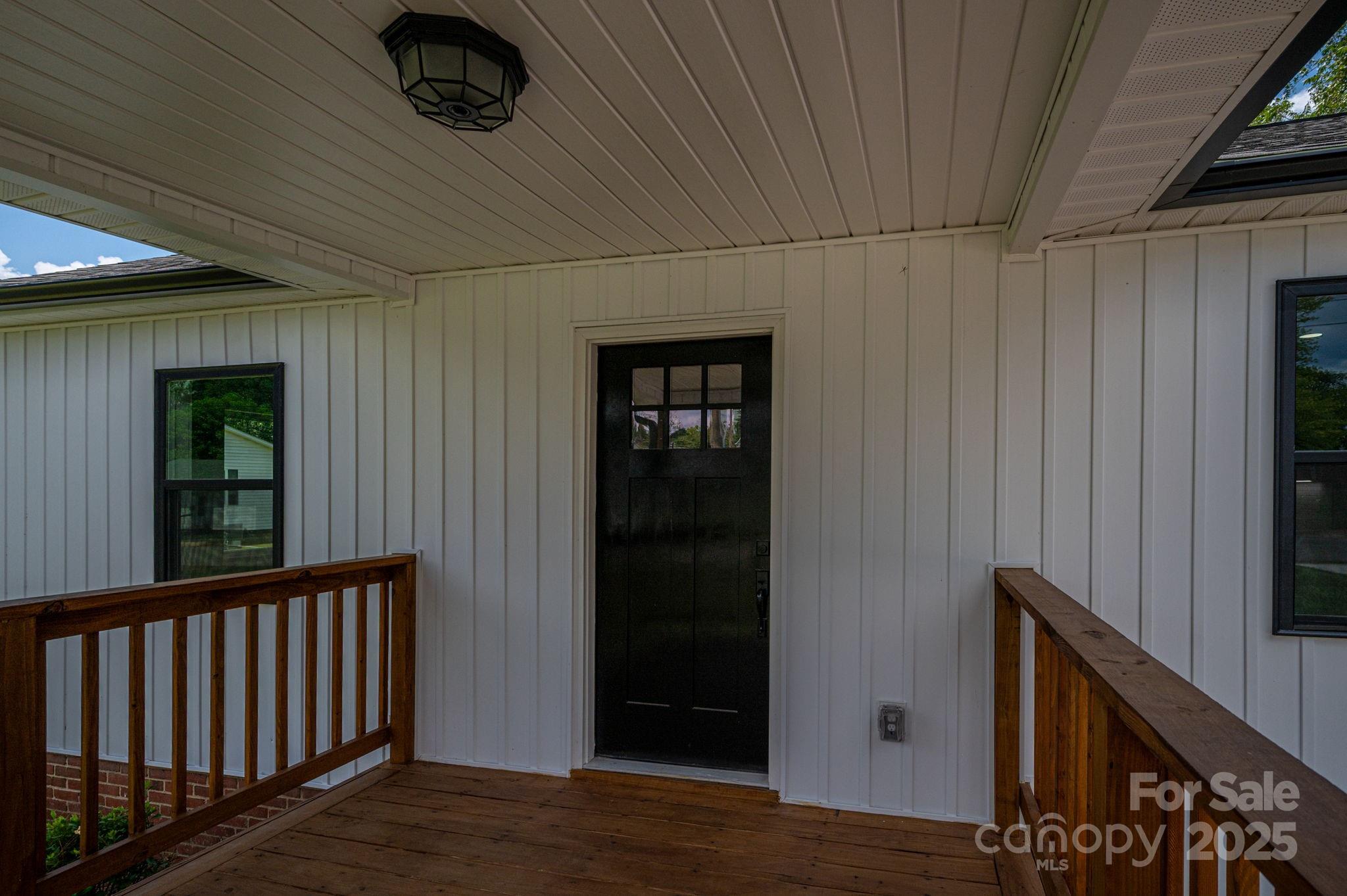 606 Mauney Avenue