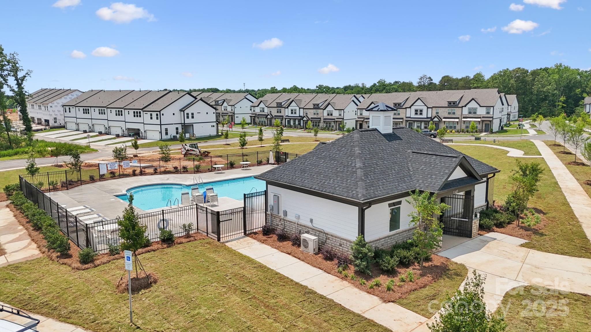 The Ridge at Sugar Creek - Residential
