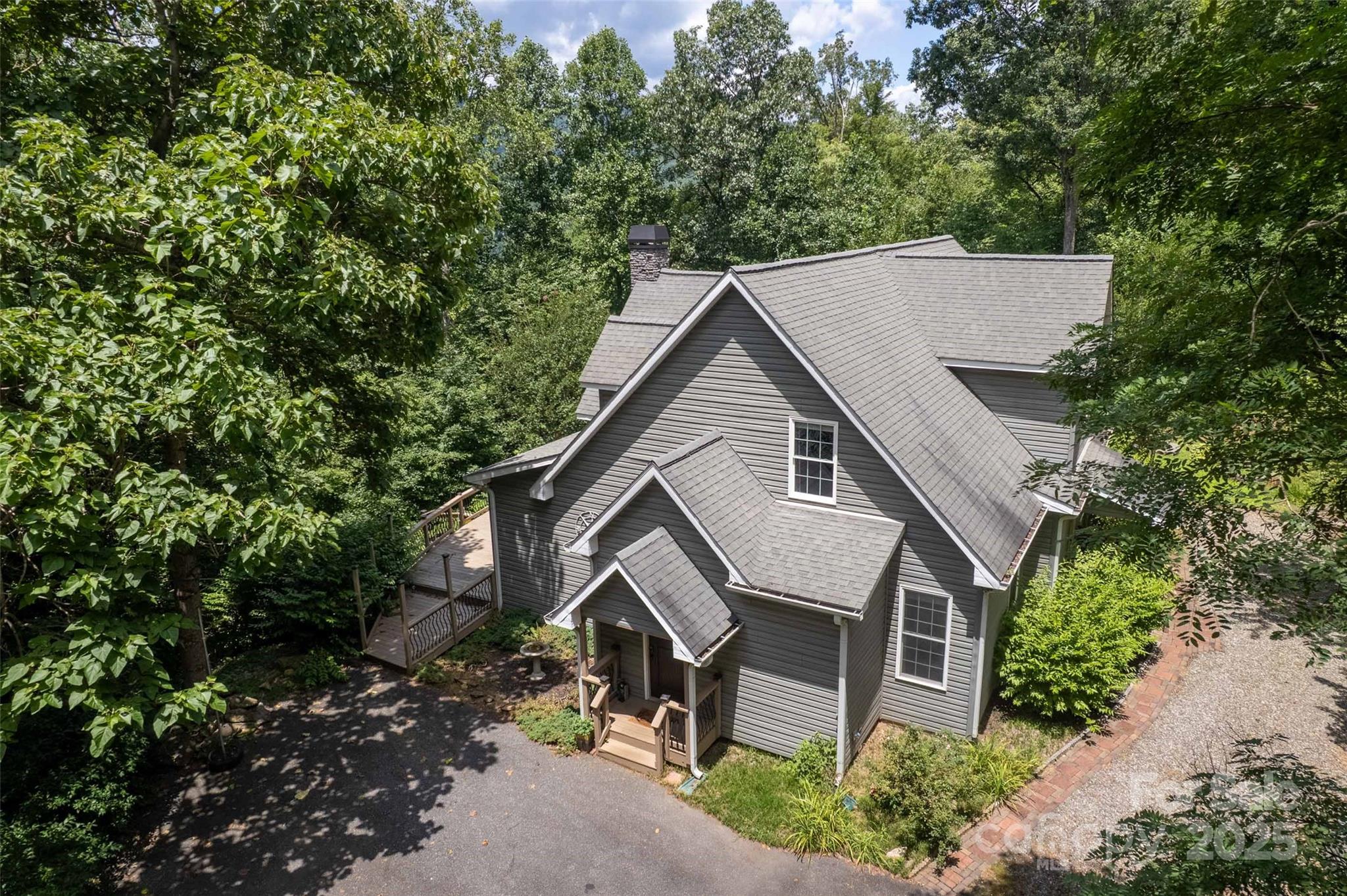 533 Safari Drive