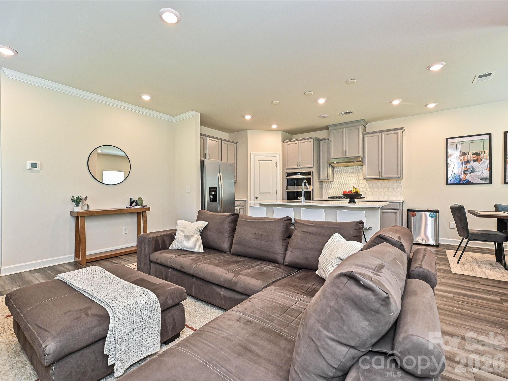11202 Broadbent Court