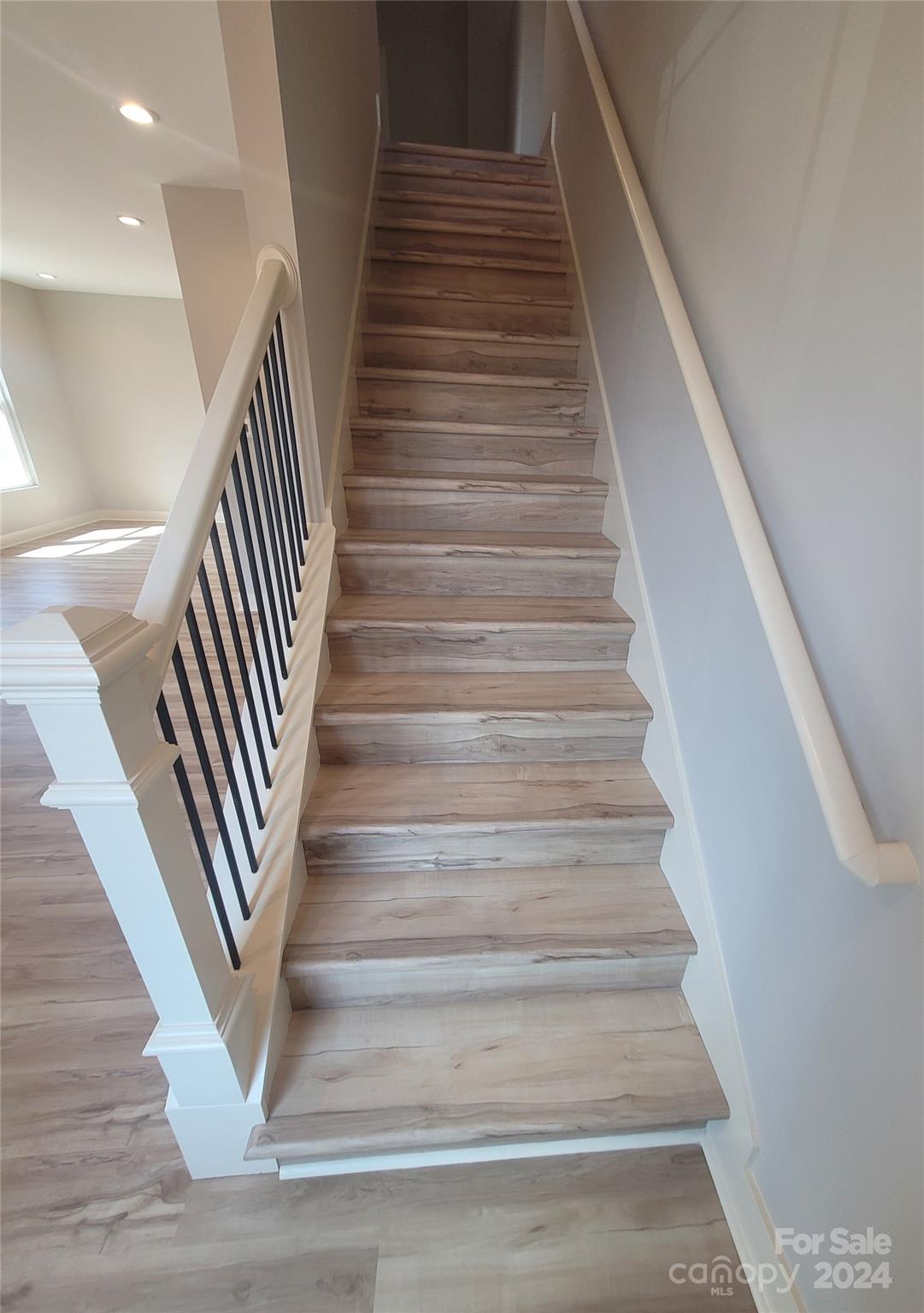 Hawthorne Commons - Residential