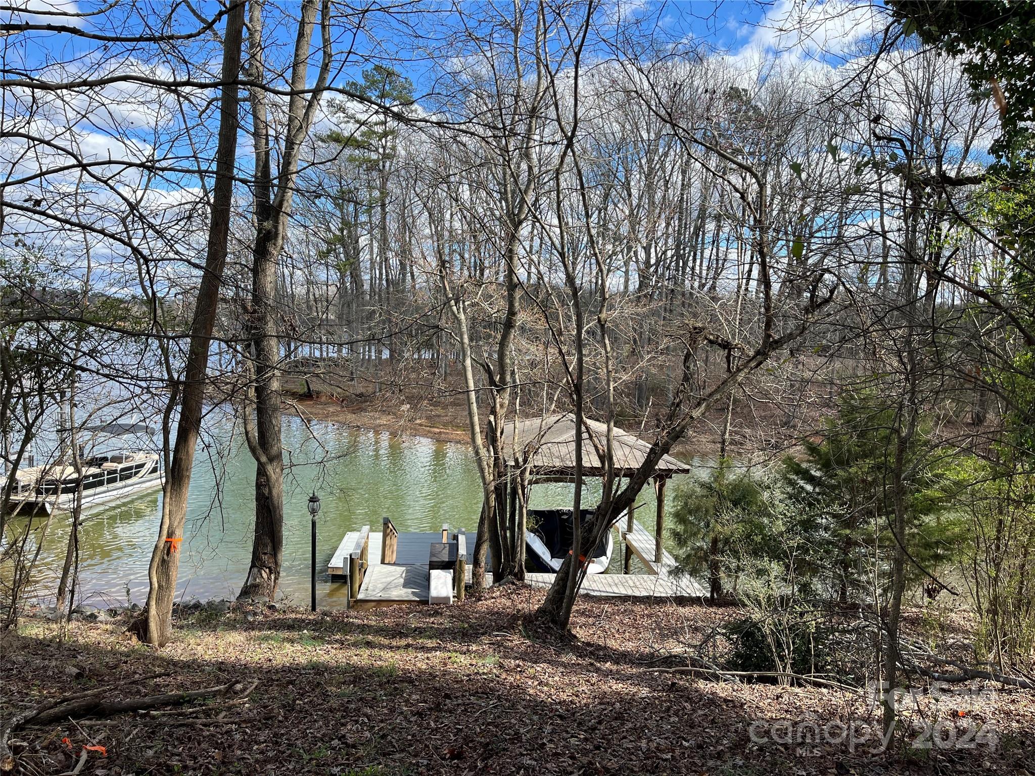 Joslin Pointe - Land