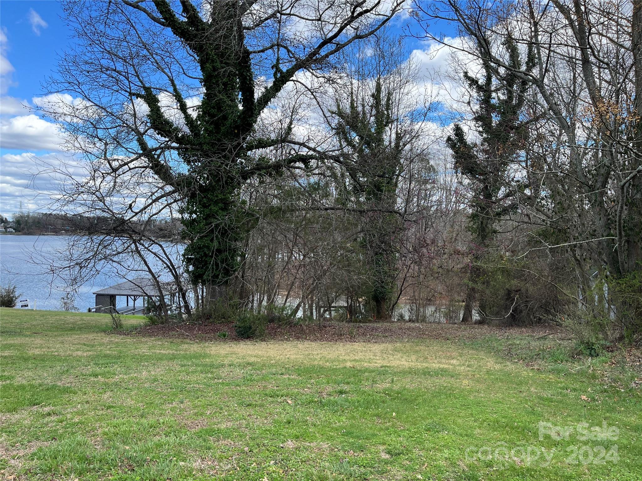 Joslin Pointe - Land