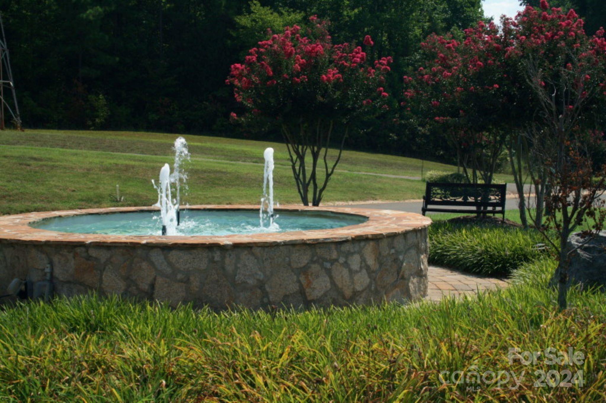 Joslin Pointe - Land