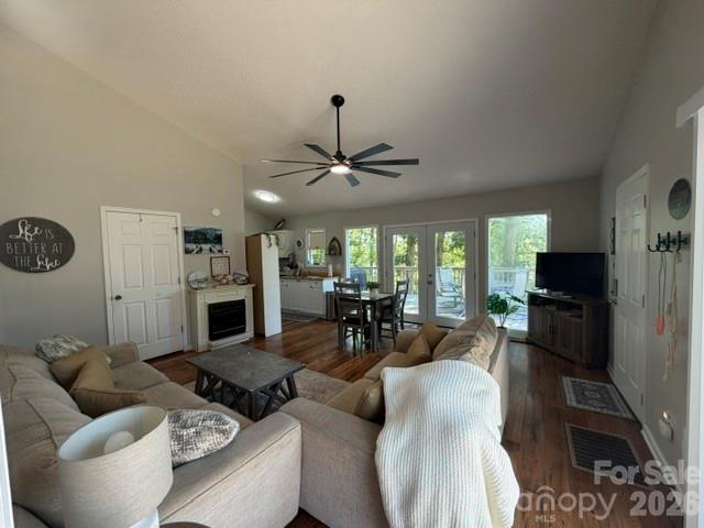 Dixie Shores - Residential