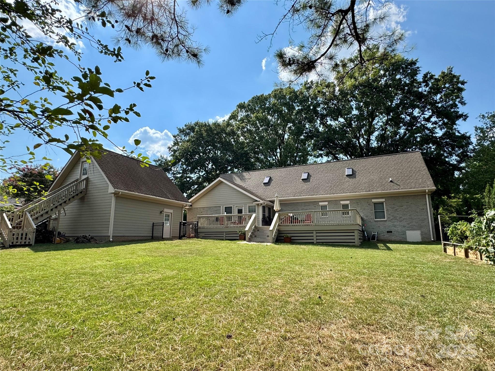 427 Lansdowne Road