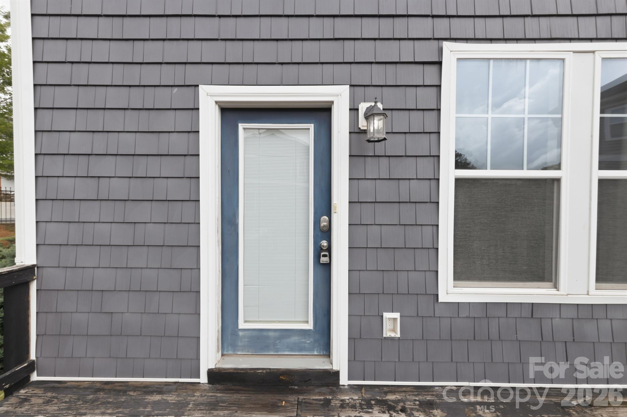 1502 Sharon Road W