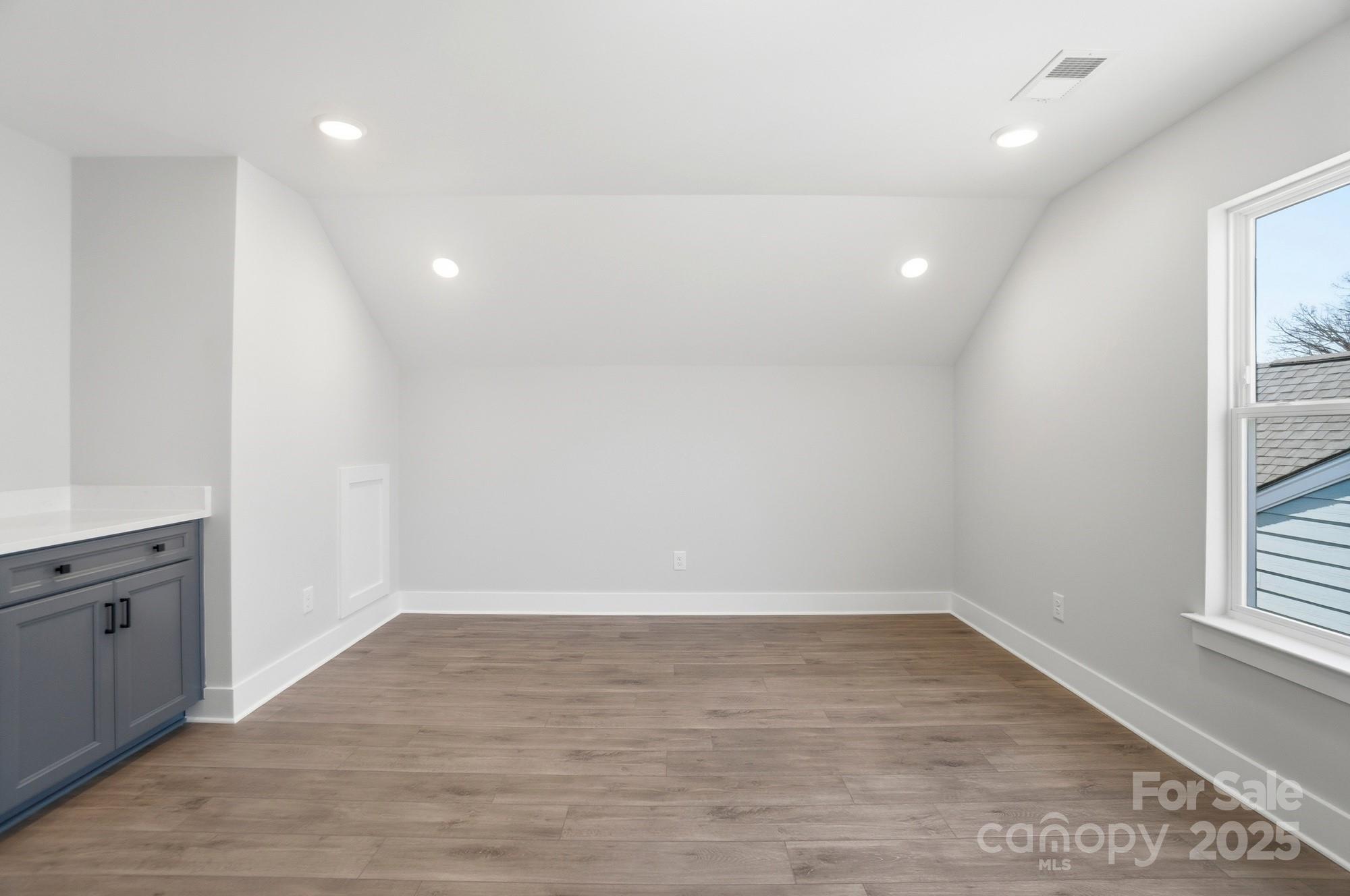 Villas at Prestwick - Residential